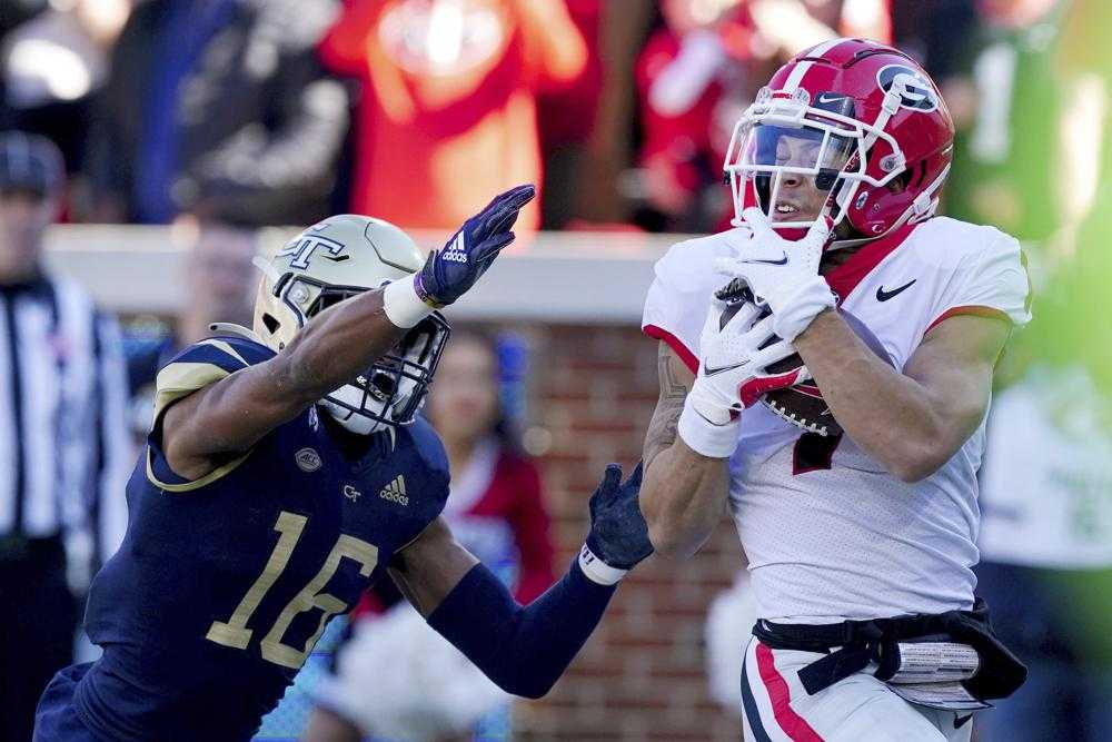 No. 1 Georgia Routs Georgia Tech 45-0, Looks Ahead To Bama