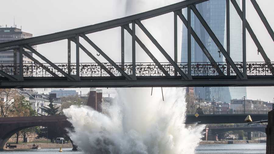 hundreds evacuated in germany so wwii bomb can be defused