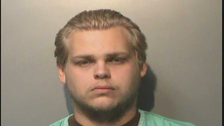 Des Moines man pleads guilty to two counts of sex abuse