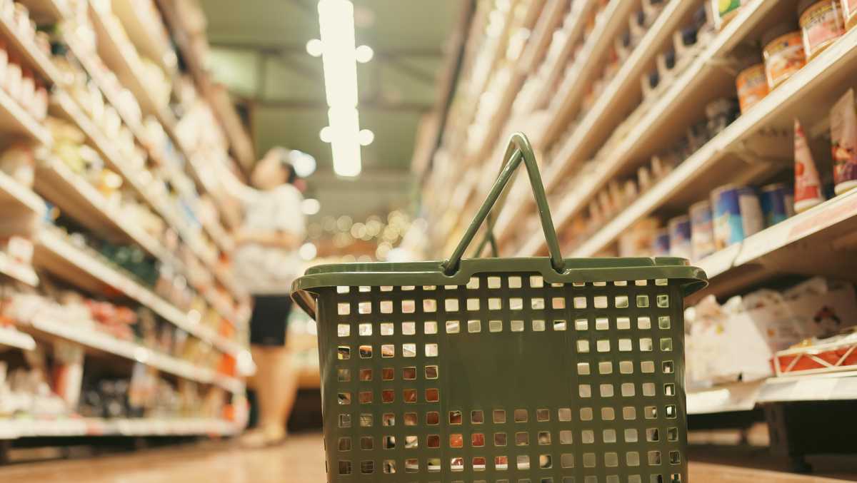 'Not removing dead or trapped pests' | Market hit with more than dozen violations