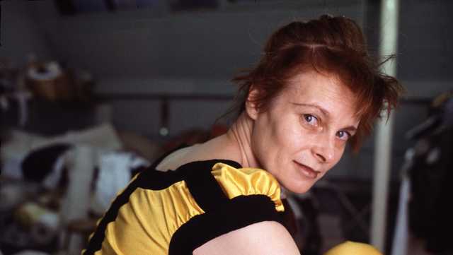 Vivienne Westwood, influential fashion maverick, dies at 81 - Vimarsana News