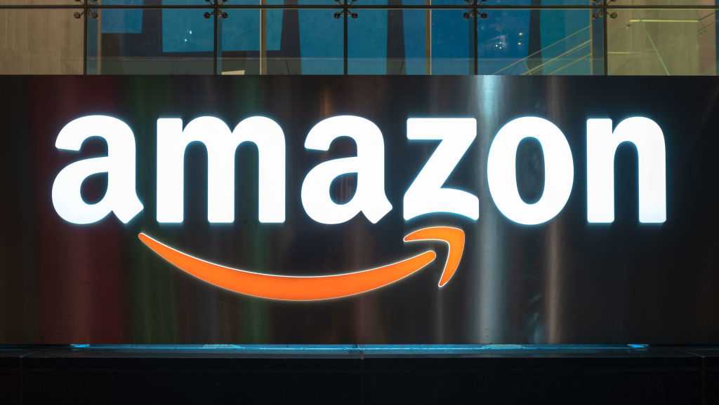 Amazon to raise minimum wage to 15 for all US employees