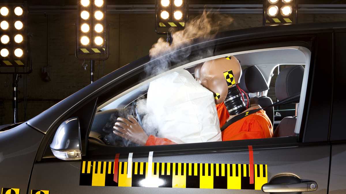 Investigation into deadly airbag crashes expands; check if