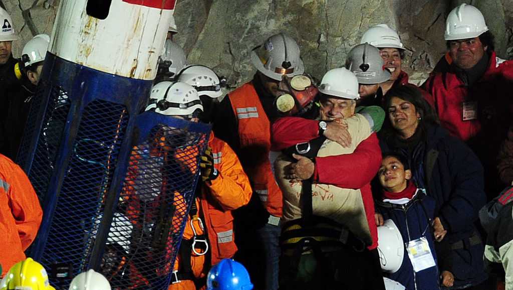 Mineros chilenos rescatados después de 69 días