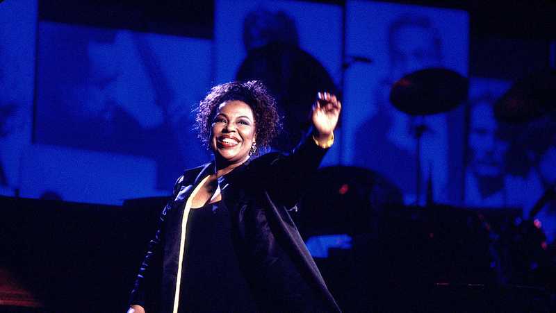 Grammy-winning singer Roberta Flack dies at 88