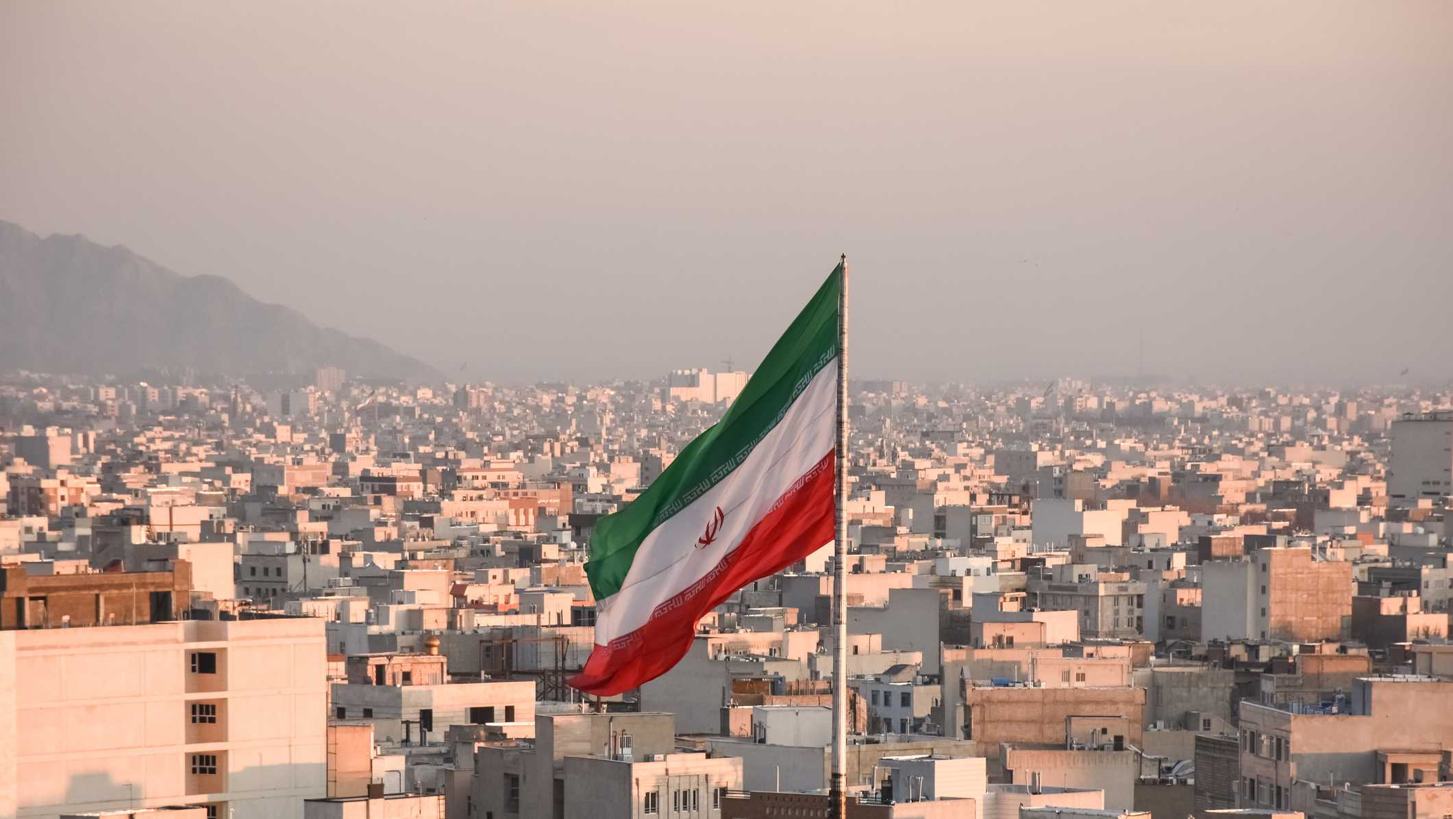 5 Americans wrongfully detained in Iran released on house arrest - Vimarsana News
