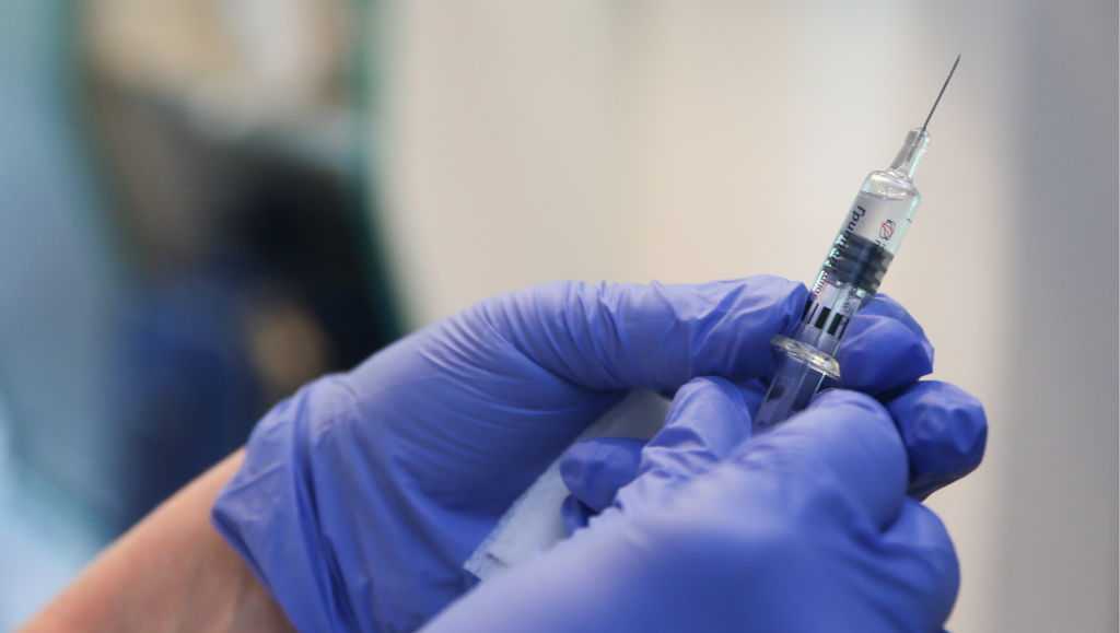 10 hospitalized after insulin administered instead of flu shots