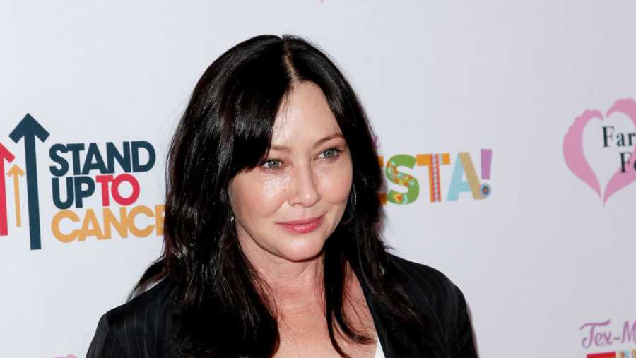 Shannen Doherty, star of 'Beverly Hills, 90210,' dies after battle with  breast cancer