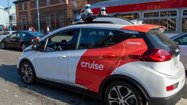 See what happens after an officer pulls over a driverless car - Vimarsana News