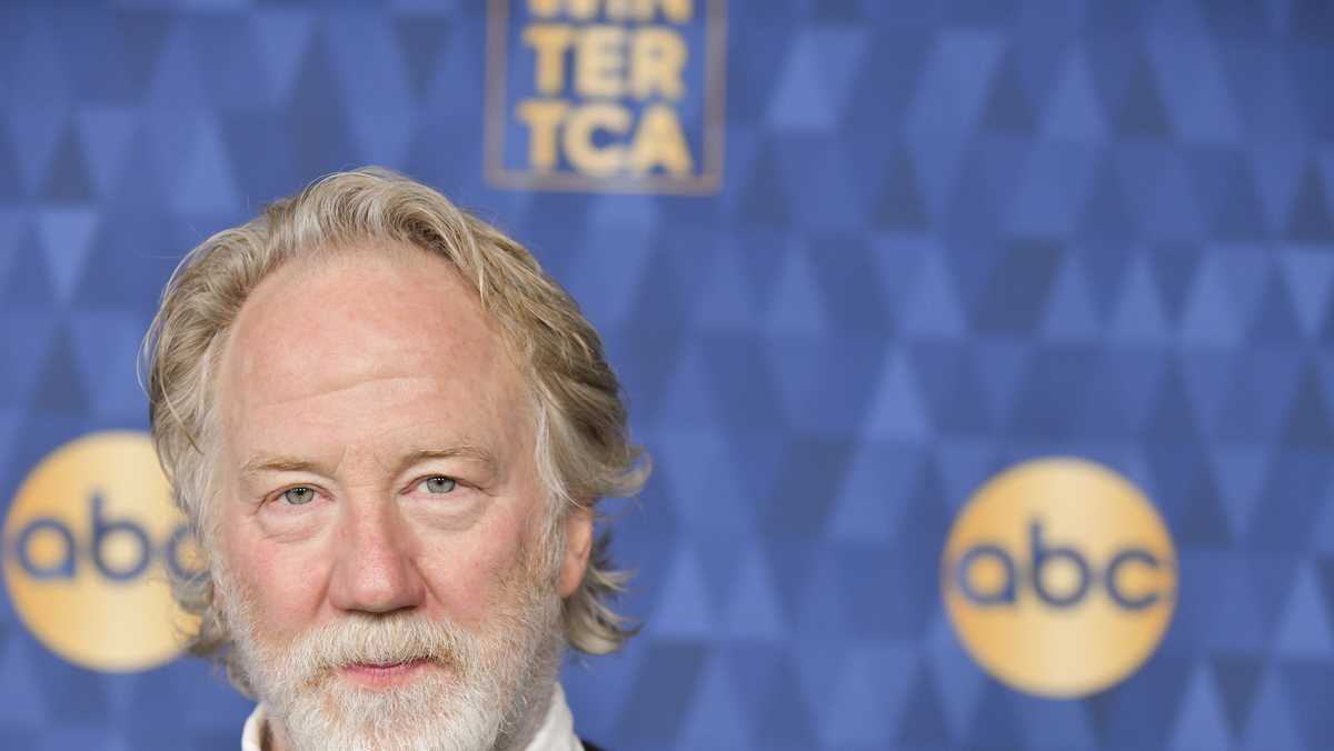 'West Wing' actor Timothy Busfield turns himself in to face child sex abuse charges