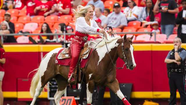 Why did the Kansas City Chiefs repaint their field?