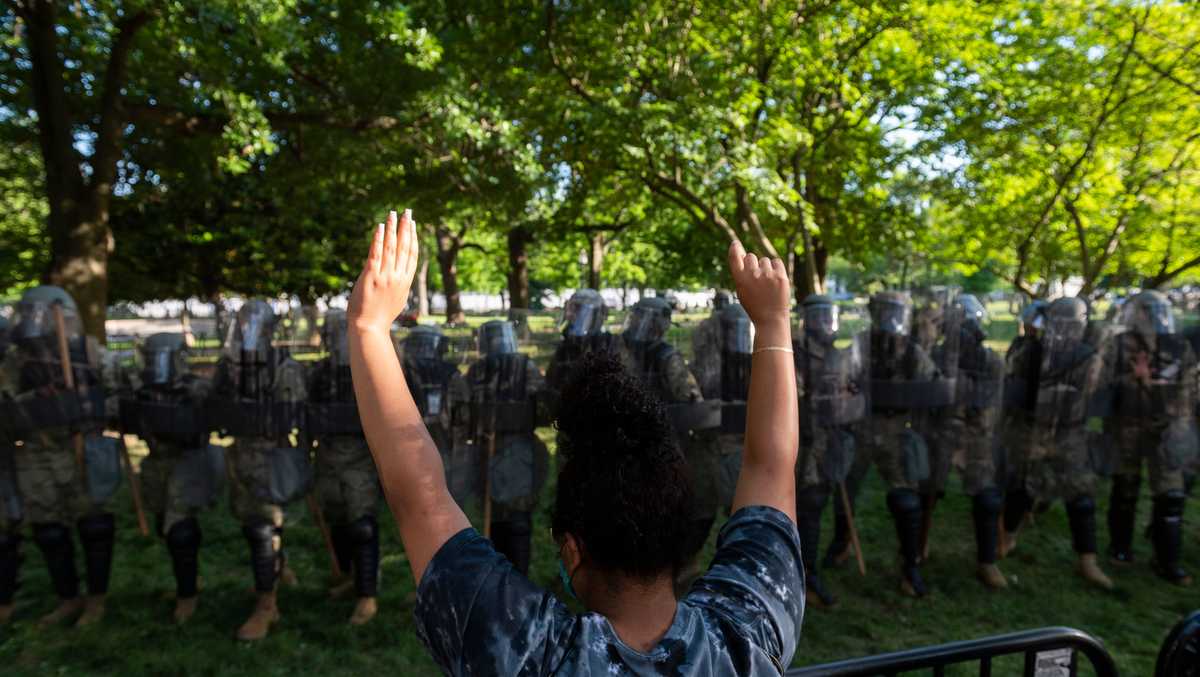 Dc Man Shelters About 60 Protesters During Floyd Demonstration 