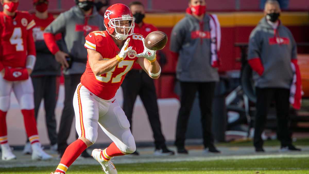 Chiefs TE Travis Kelce makes Madden's '99 Club' for record fourth time