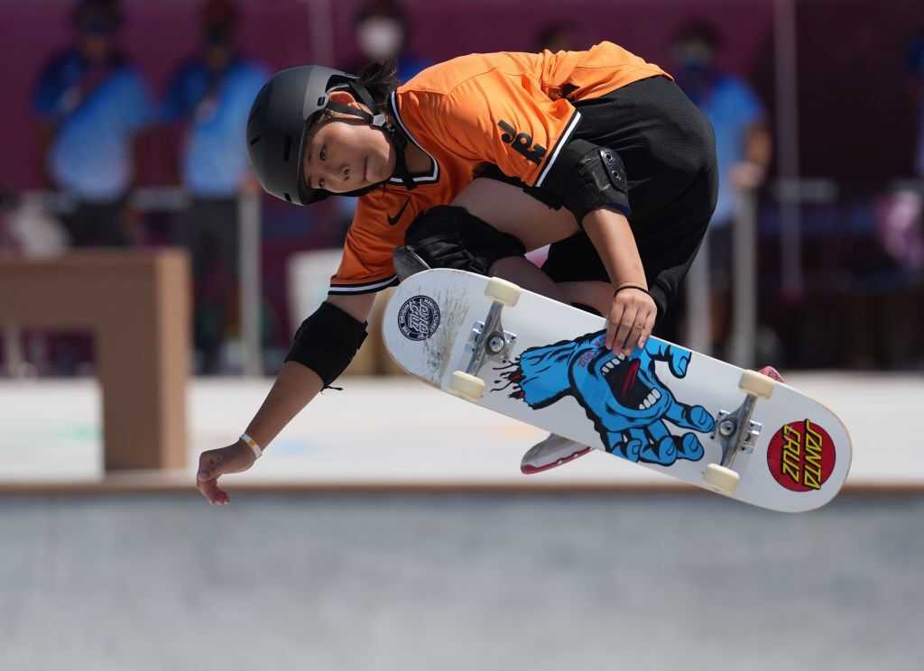 Japanese skateboarder showcases Santa Cruz Screaming Hand at Tokyo