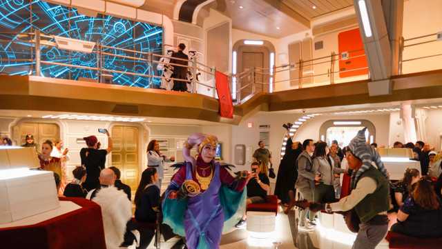 Disney to take hit of $2.5M per room at failed Galactic Starcruiser hotel - Vimarsana News