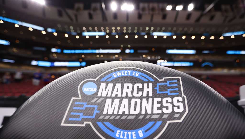 March Madness Ncaa Mens Elite 8 Round Gets Underway