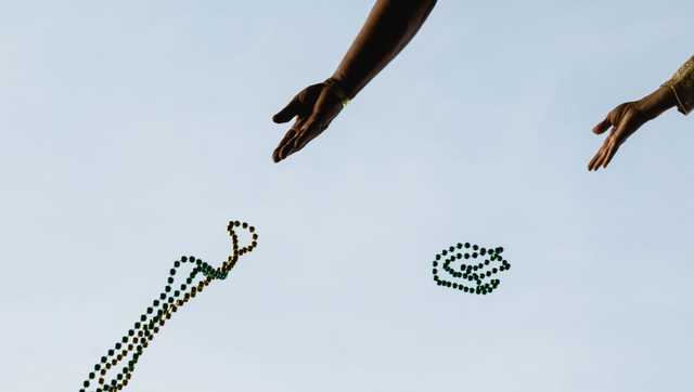 Mardi Gras beads are plastic. Are there green alternatives? - Vimarsana News