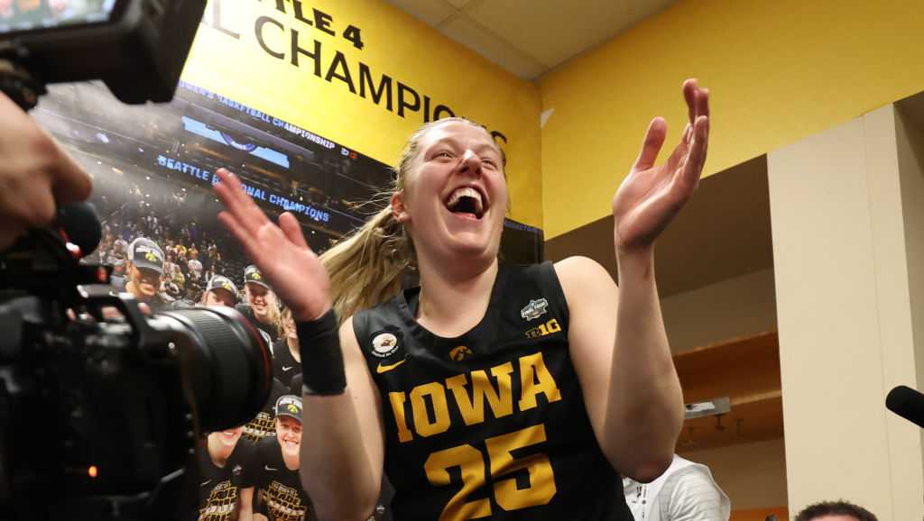 How many National Championships have the Iowa Hawkeyes won?