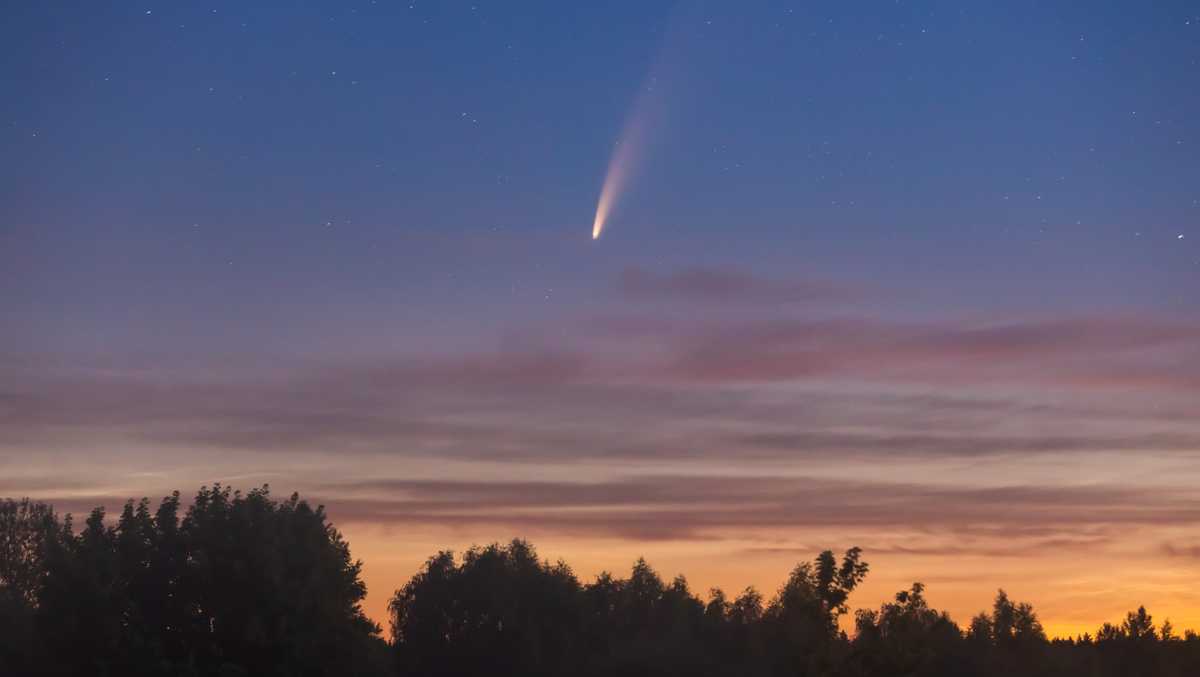 ¡Guau!  Meteoro se estrella contra su casa en Canadá, apenas extraña a una mujer dentro