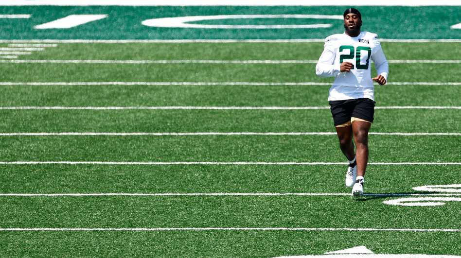 Jets rookie running back Breece Hall out with knee injury