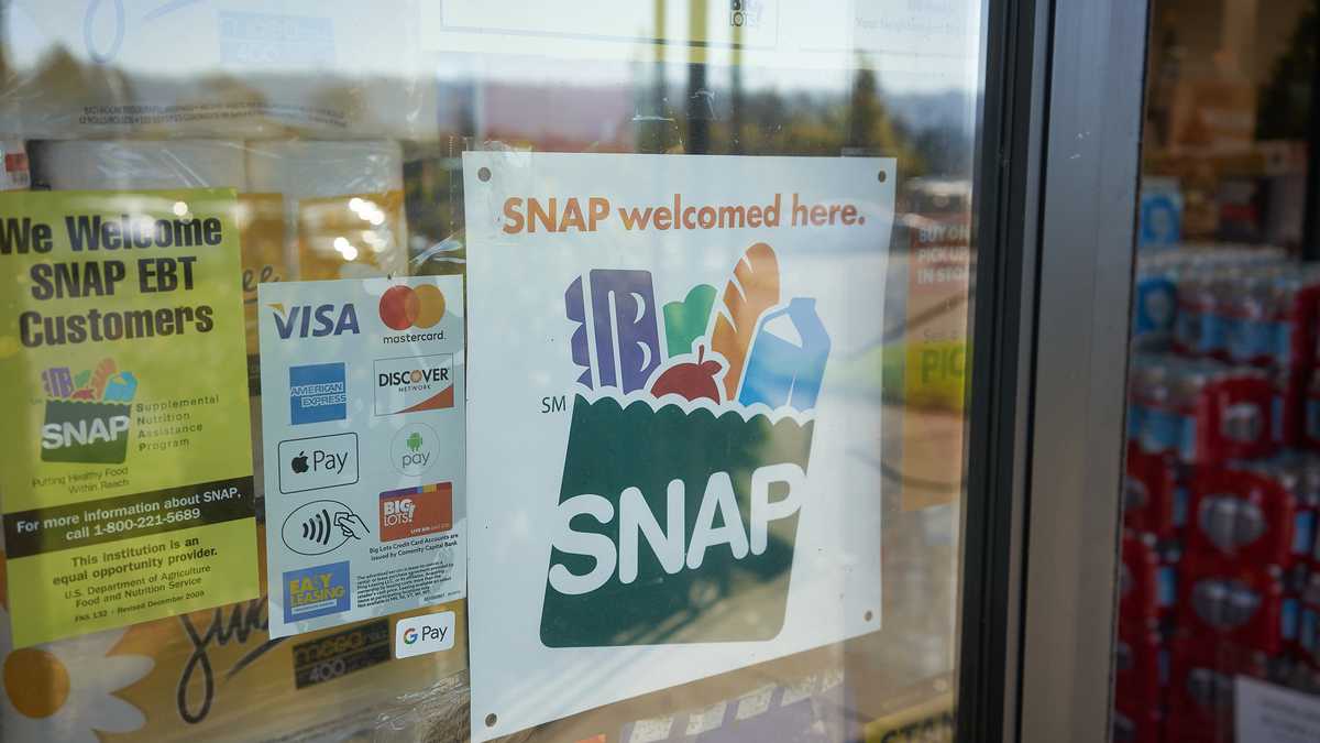 Mississippi governor aims to ban SNAP use for sugary drinks and processed foods
