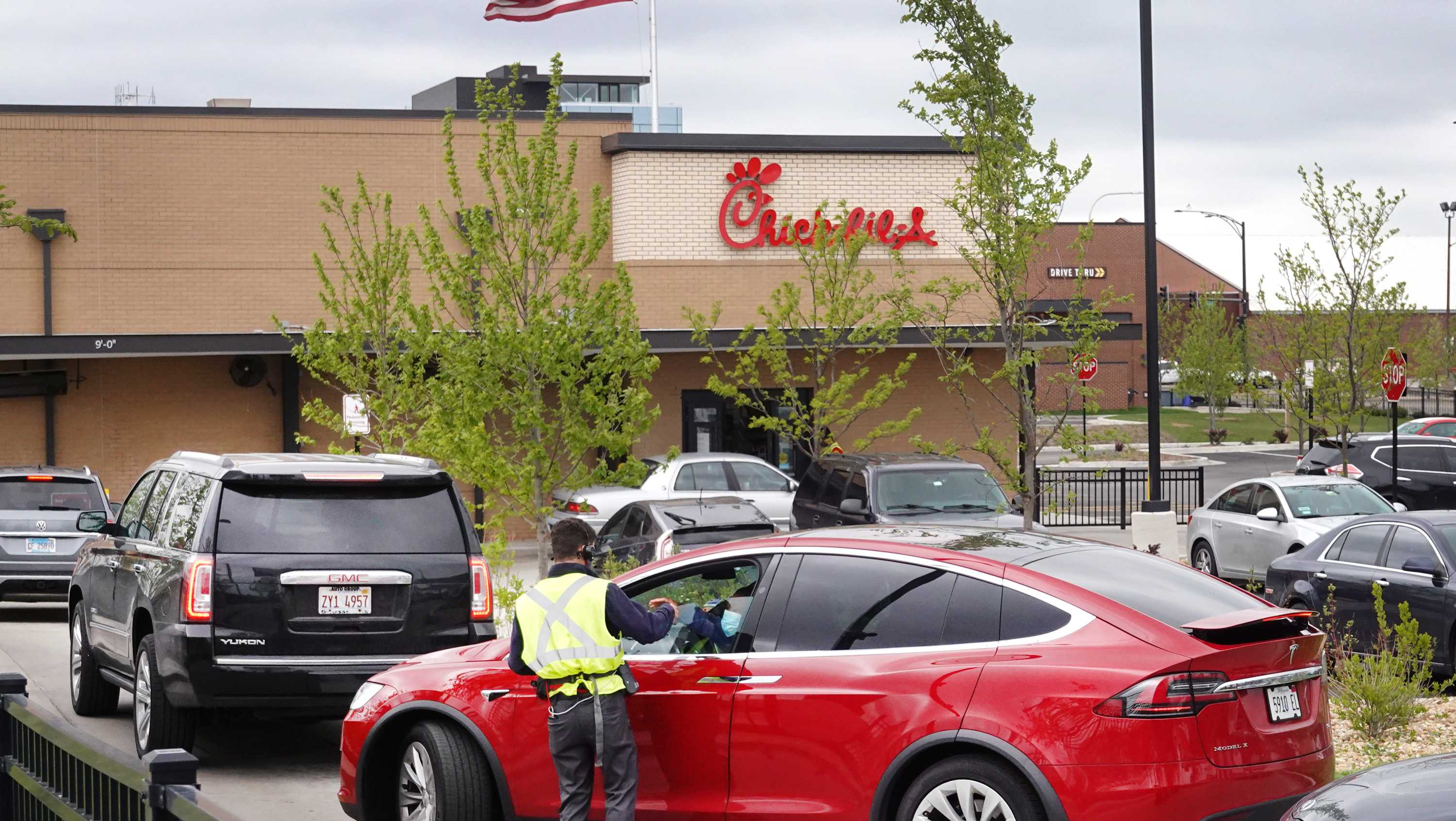 Chick-fil-A holds onto its fast-food customer service crown for seventh year - Vimarsana News