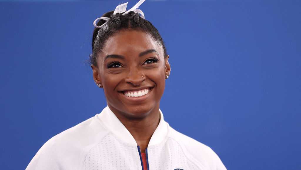 Simone Biles seen at Jeff Ruby's and OSU game as NFL player husband ...