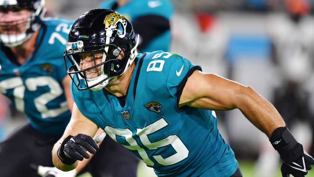 Tim Tebow released by Jacksonville Jaguars