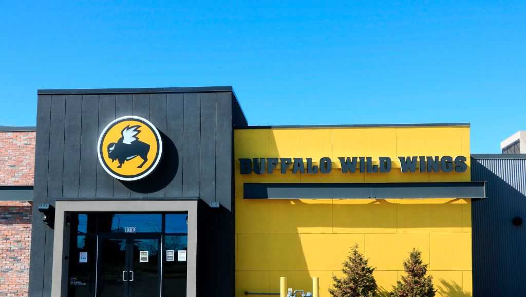 Rumors about Buffalo Wild Wings leaving California are false