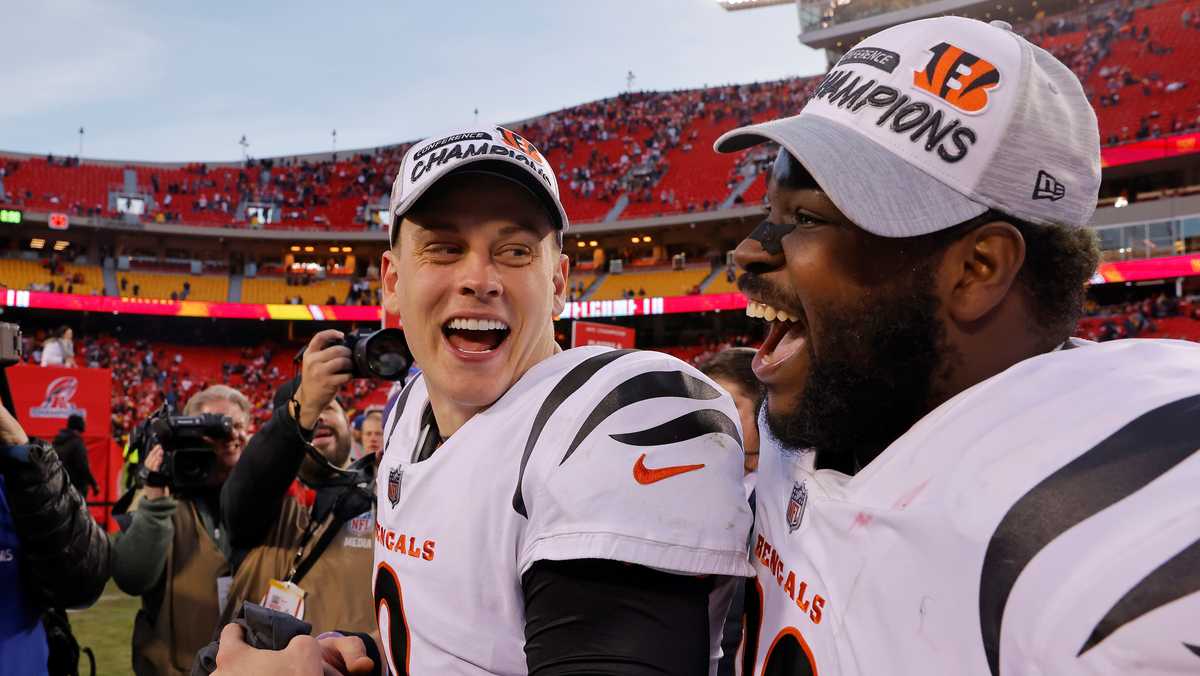 Super Bowl 2022 - Cincinnati Bengals quarterback Joe Burrow surprises  former high school coach with tickets - ESPN