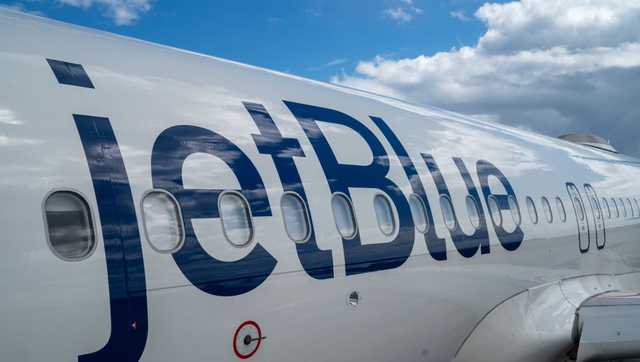 JetBlue pilot removed from cockpit after being suspected of showing up drunk to work - Vimarsana News
