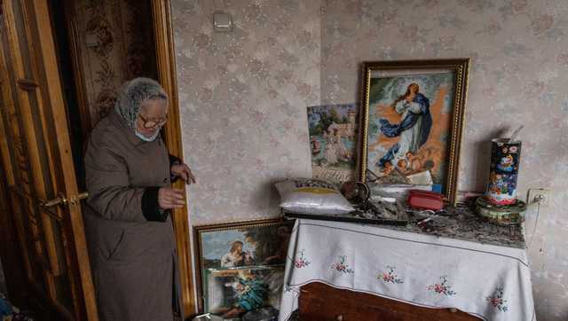 'I don't want to die': Ukrainians living in fear as Russian invasion closes in - Vimarsana News