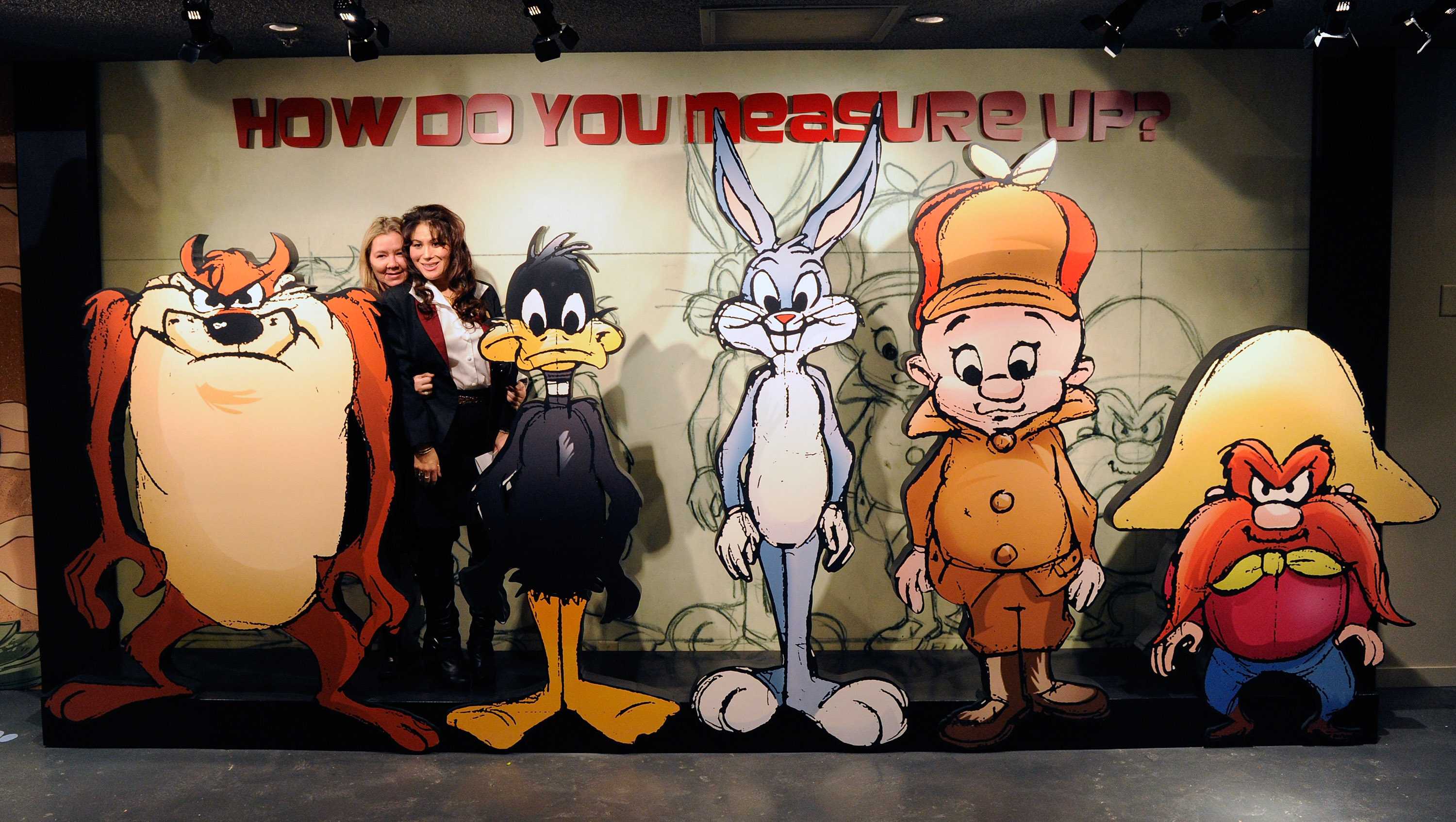 Elmer Fudd And Yosemite Sam No Longer Have Guns In New 'Looney Tunes ...