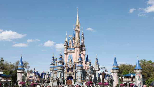 Florida Gov. Ron DeSantis and Disney: Settlement reached - Vimarsana News