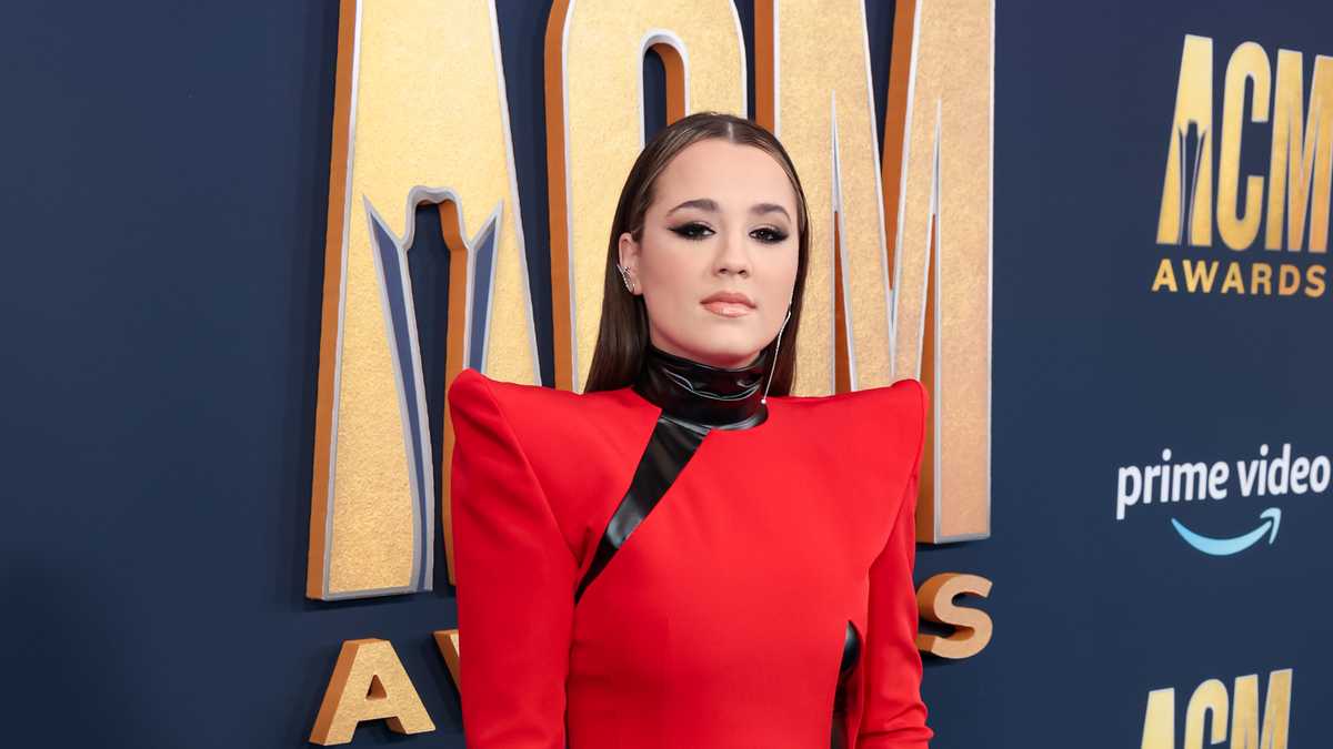 ACM Awards 2022 See what the stars wore on the red carpet