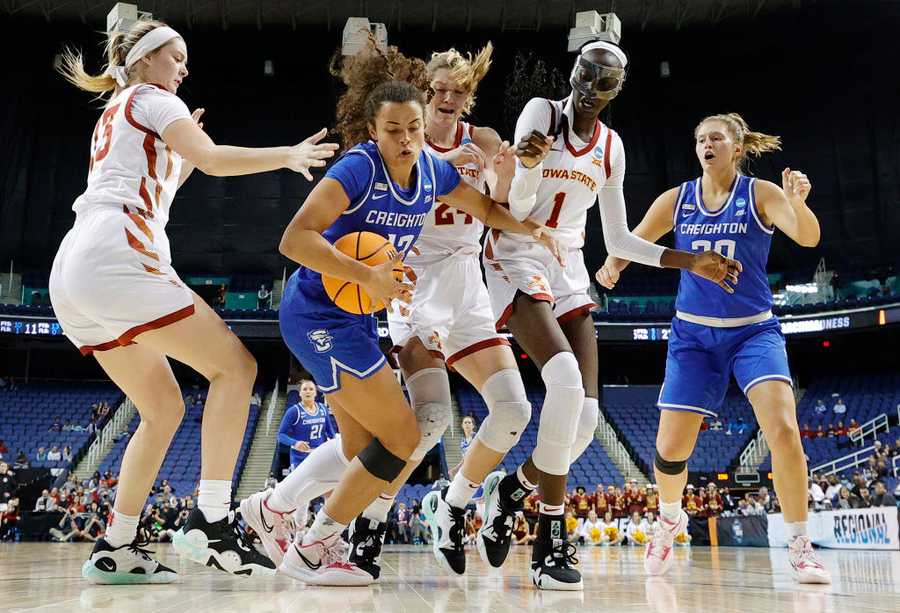 NCAA women's Sweet 16 round gets underway