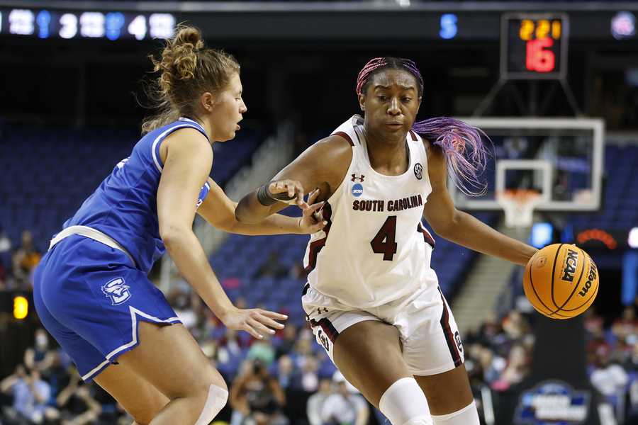 NCAA women's Elite 8 round gets started