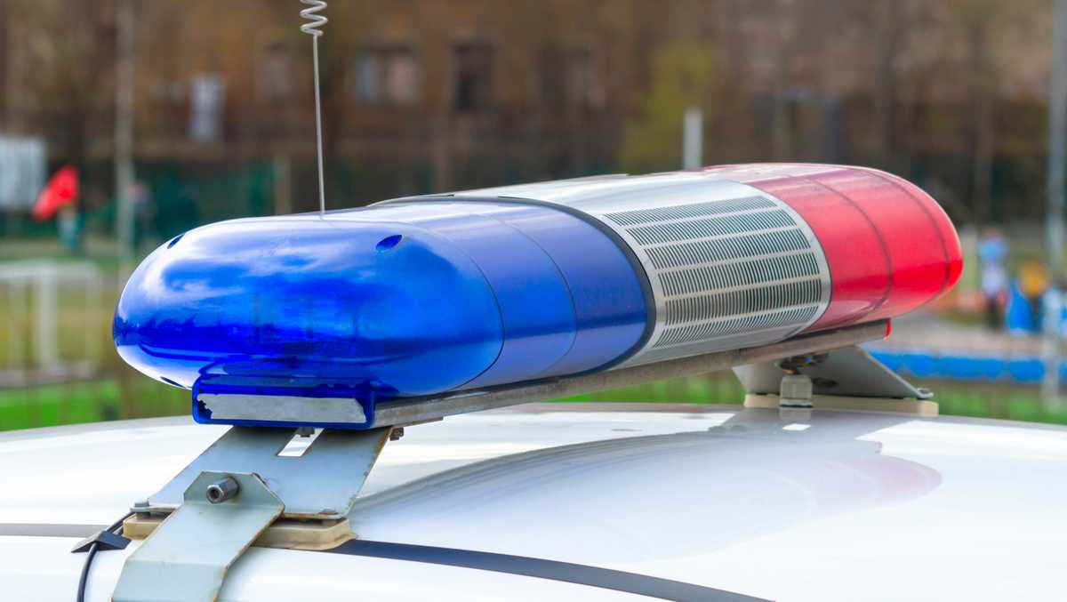 Police issue shelter-in-place order for Hartland neighborhood