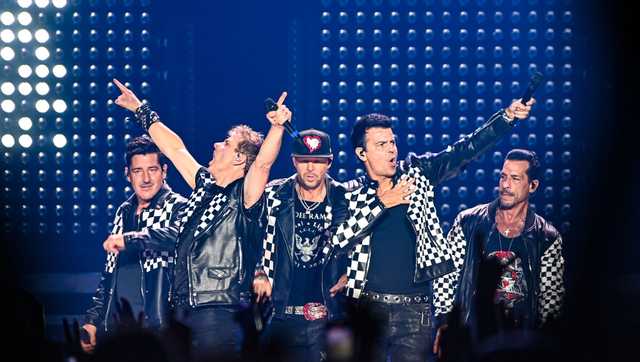 New Kids on the Block brings 2024 tour to Milwaukee - Vimarsana News