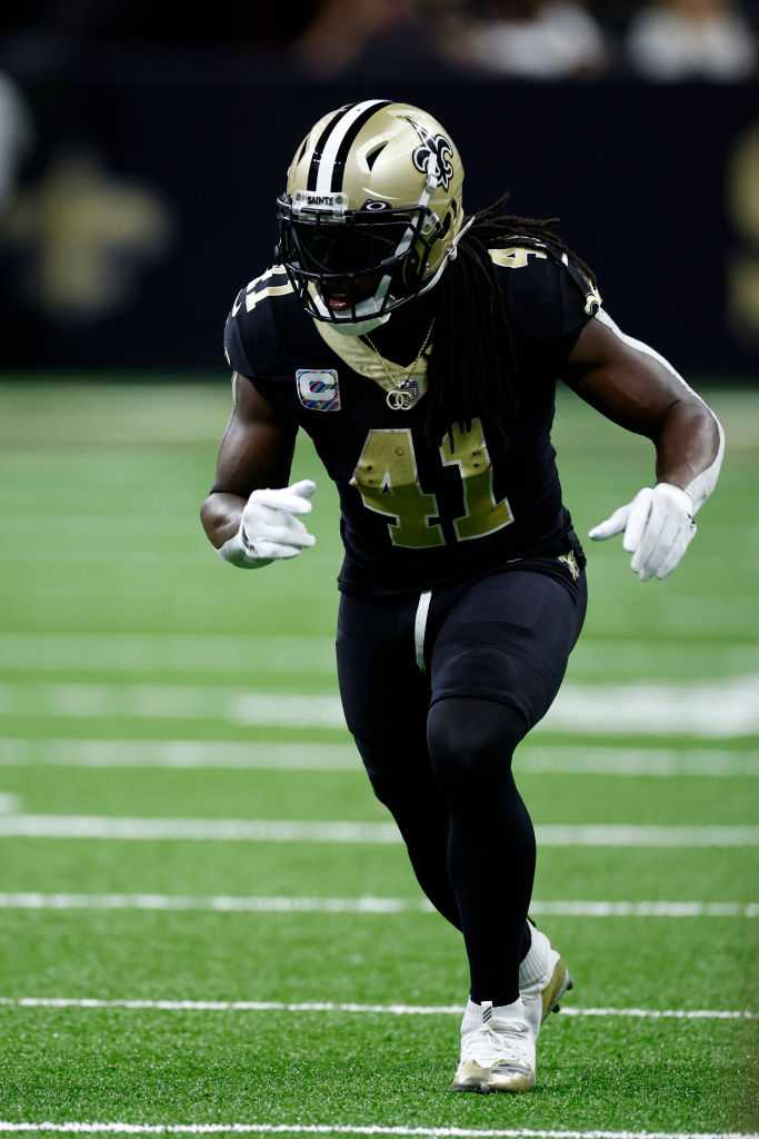 Tony Jones Jr. scores twice, Saints' defense shuts down Panthers' Bryce  Young in 20-17 win - Restoration NewsMedia