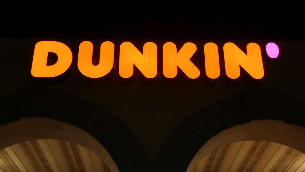 Dunkin' to replace Starbucks locations at CVG Airport