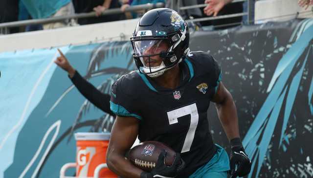 Jaguars WR Zay Jones out for Week 8 at Steelers - Vimarsana News