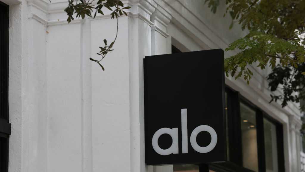 New store alert: Popular activewear brand opening at Country Club Plaza