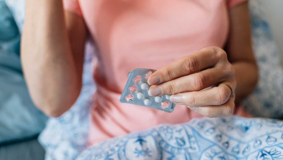 Hormone therapy may reduce dementia risk, study says