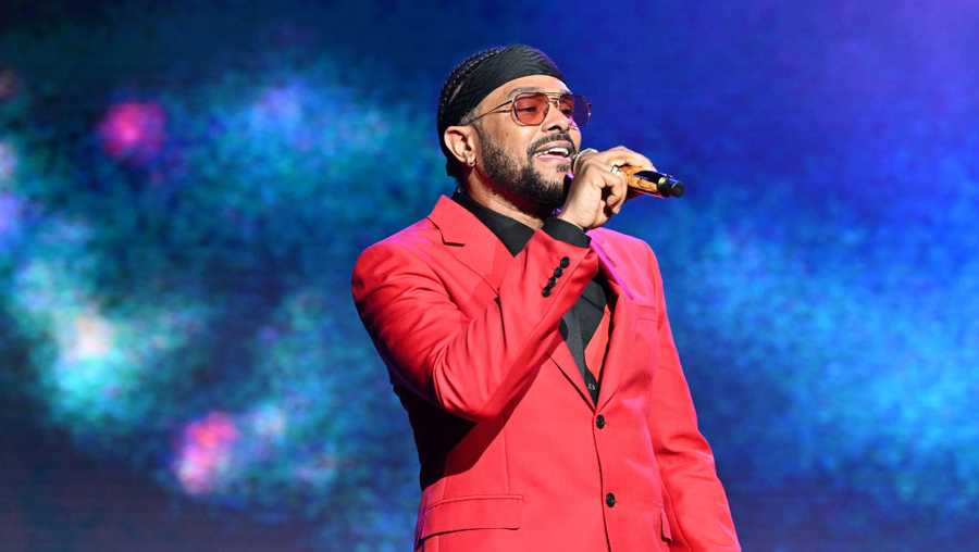 ATLANTA, GEORGIA - DECEMBER 16:  Singer Maxwell performs onstage during 2022 V103 Winterfest at State Farm Arena on December 16, 2022 in Atlanta, Georgia. (Photo by Paras Griffin/Getty Images)