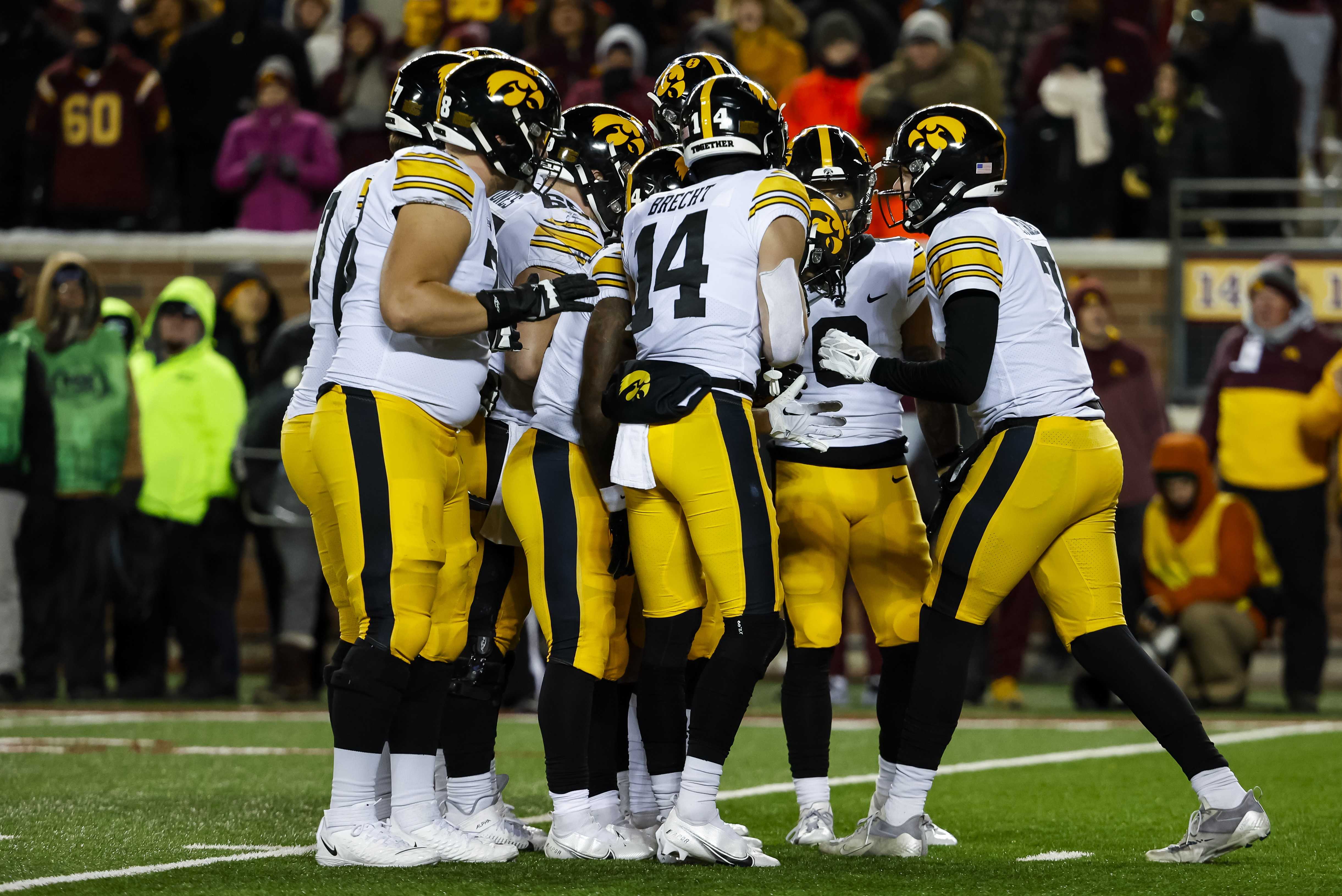 Iowa football: Hawkeyes reveal alternate gold jerseys vs. Penn State