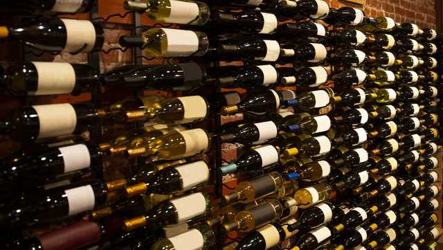 DeSantis signs law to loosen restrictions on sale of wine in Florida - Vimarsana News