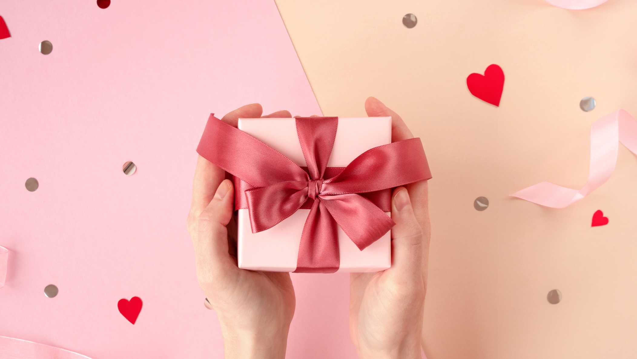 40 unique Valentine's Day gifts you can buy in 2024 - Vimarsana News