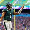 AP source: Hurts, Eagles agree to 5-year, $255M extension - WTOP News