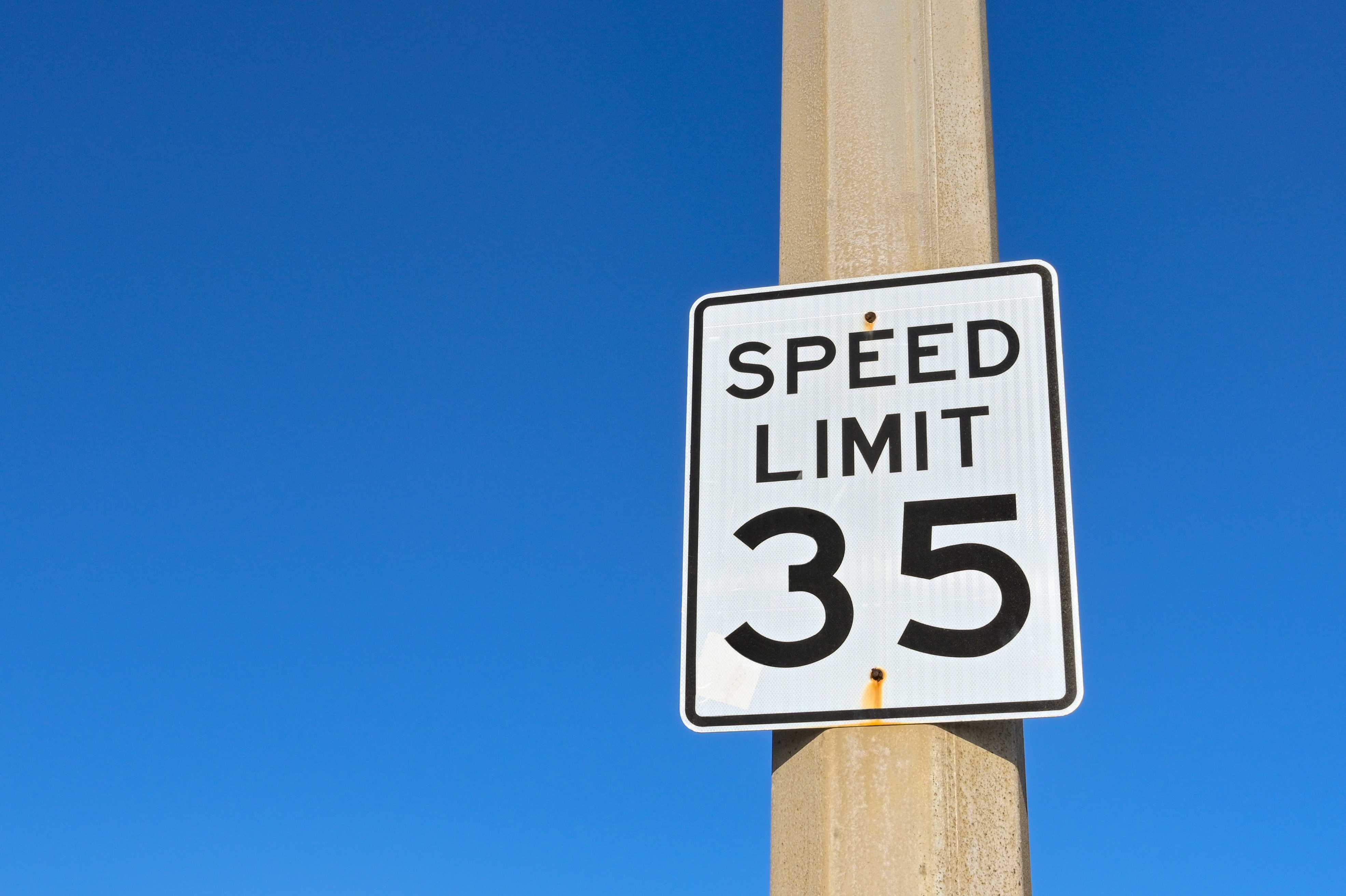 Temporary 25-mile-per-hour signs removed from Imjin Parkway